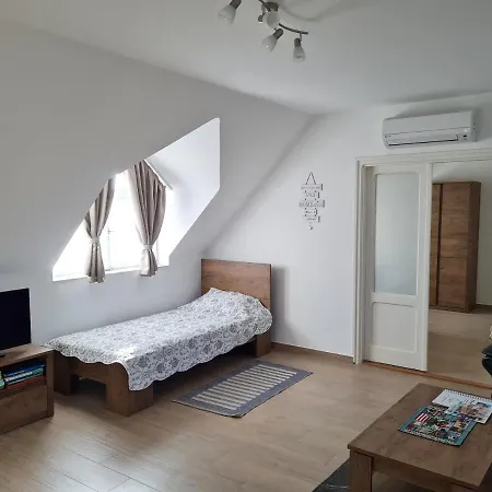 P16 Apartment Hajduboszormeny