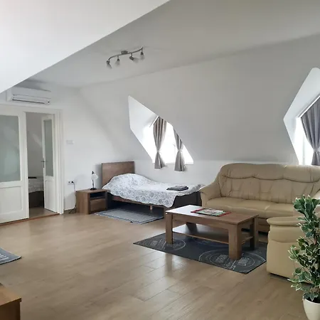 P16 Apartment Hajduboszormeny